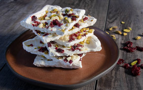 5 Festive Desserts Under 200 Calories