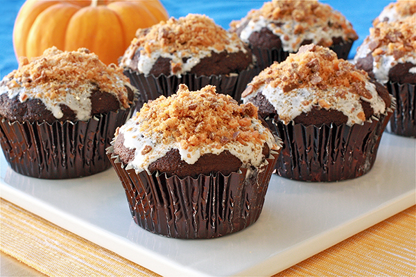 Butterfinger Cupcakes With Cake Mix Butterfinger Cupcakes With Cake Mix