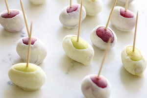 Fro Yo Grapesicles