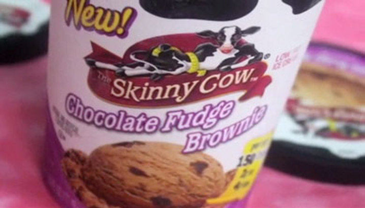 Hungry-Girl Video: Sponsored Video: HG Samples The Skinny Cow Ice Cream Cups!