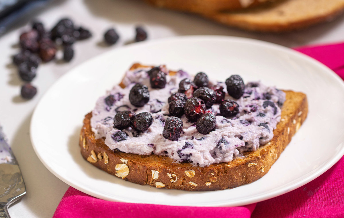 Healthy Blueberry & Ricotta Toast Breakfast Recipe in 5 Minutes