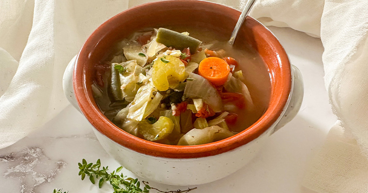 Healthy Veggie-Loaded Low-Calorie Soup Recipe | Hungry Girl