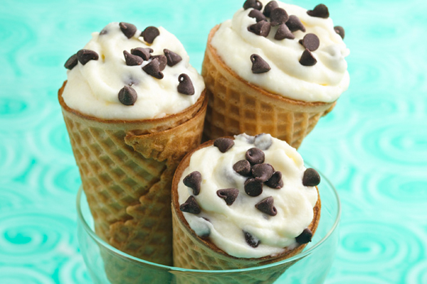 Holy Moly Cannoli Cones | Hungry Girl