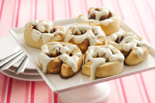 Gooey Cinnamon Rolls With Cream Cheese Icing