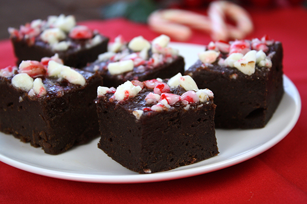 Peppermint Bark Fudge | Hungry Girl
