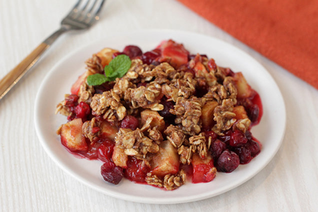 Crumbly Cran-Apple Crisp