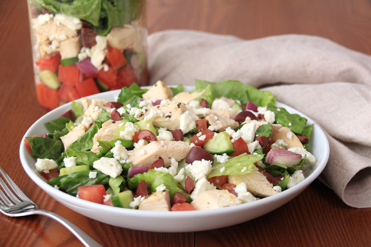 Greek Salad in a Jar | Hungry Girl