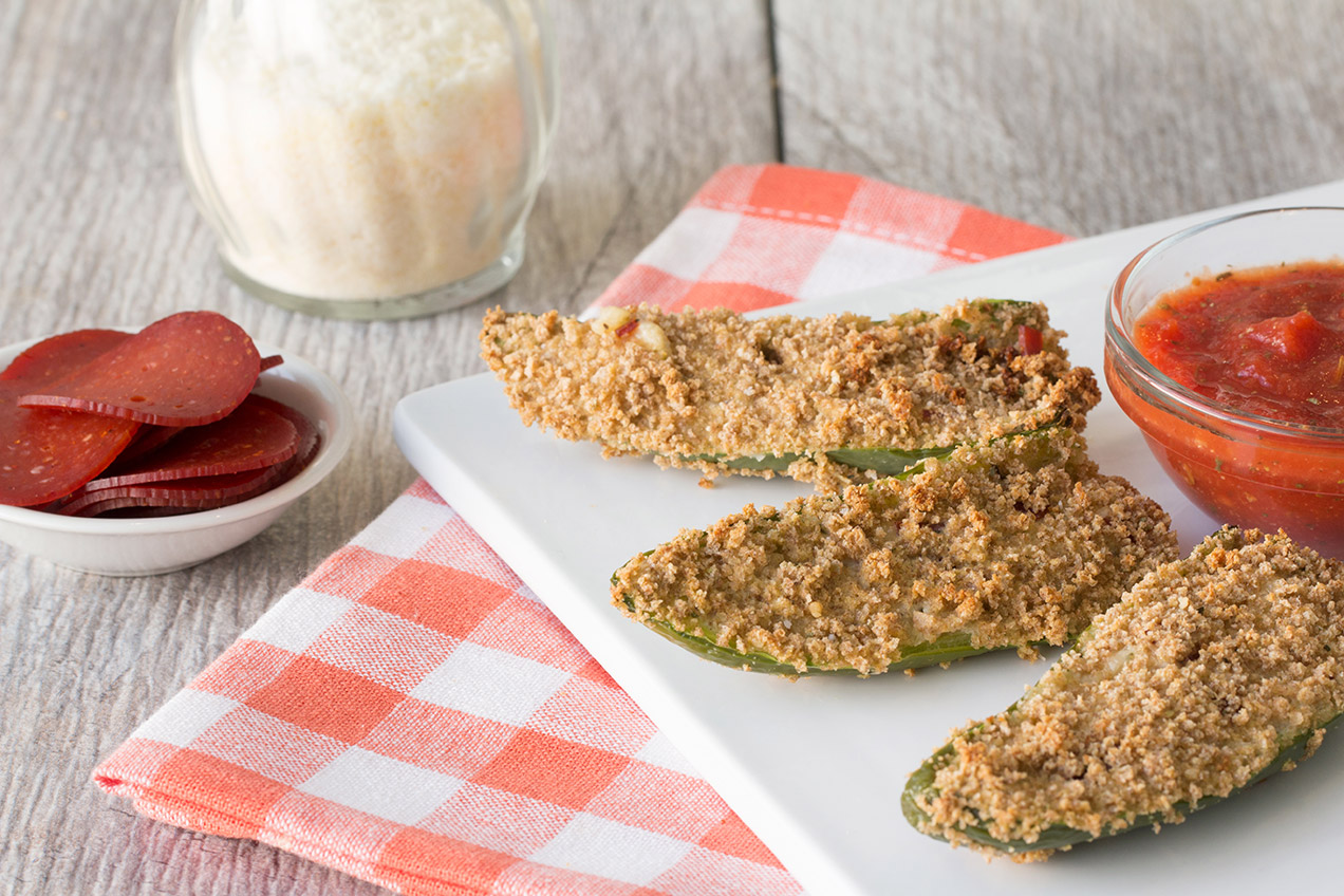 Pizza-Stuffed Jalapeño Poppers | Hungry Girl