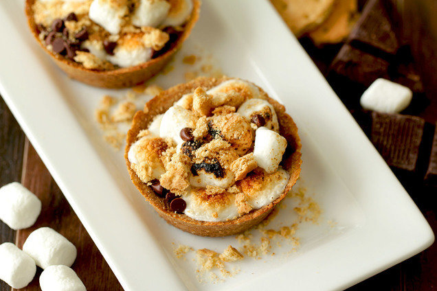 Hungry Girl's Low-Calorie Personal S'mores Pies Recipe