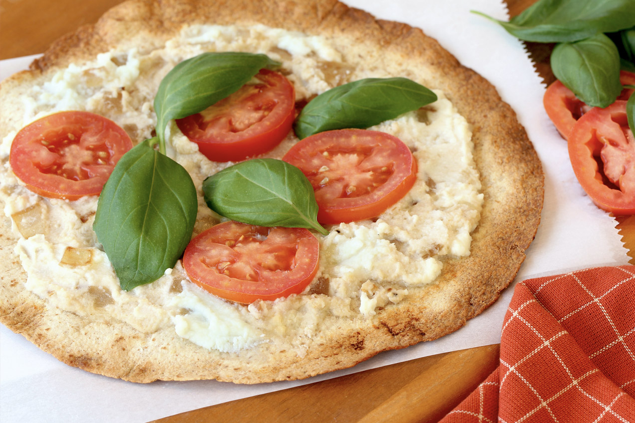Crispy White Pizza | Hungry Girl