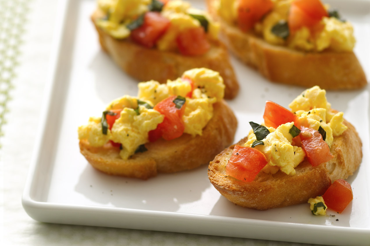 Breakfast Bruschetta | Hungry Girl