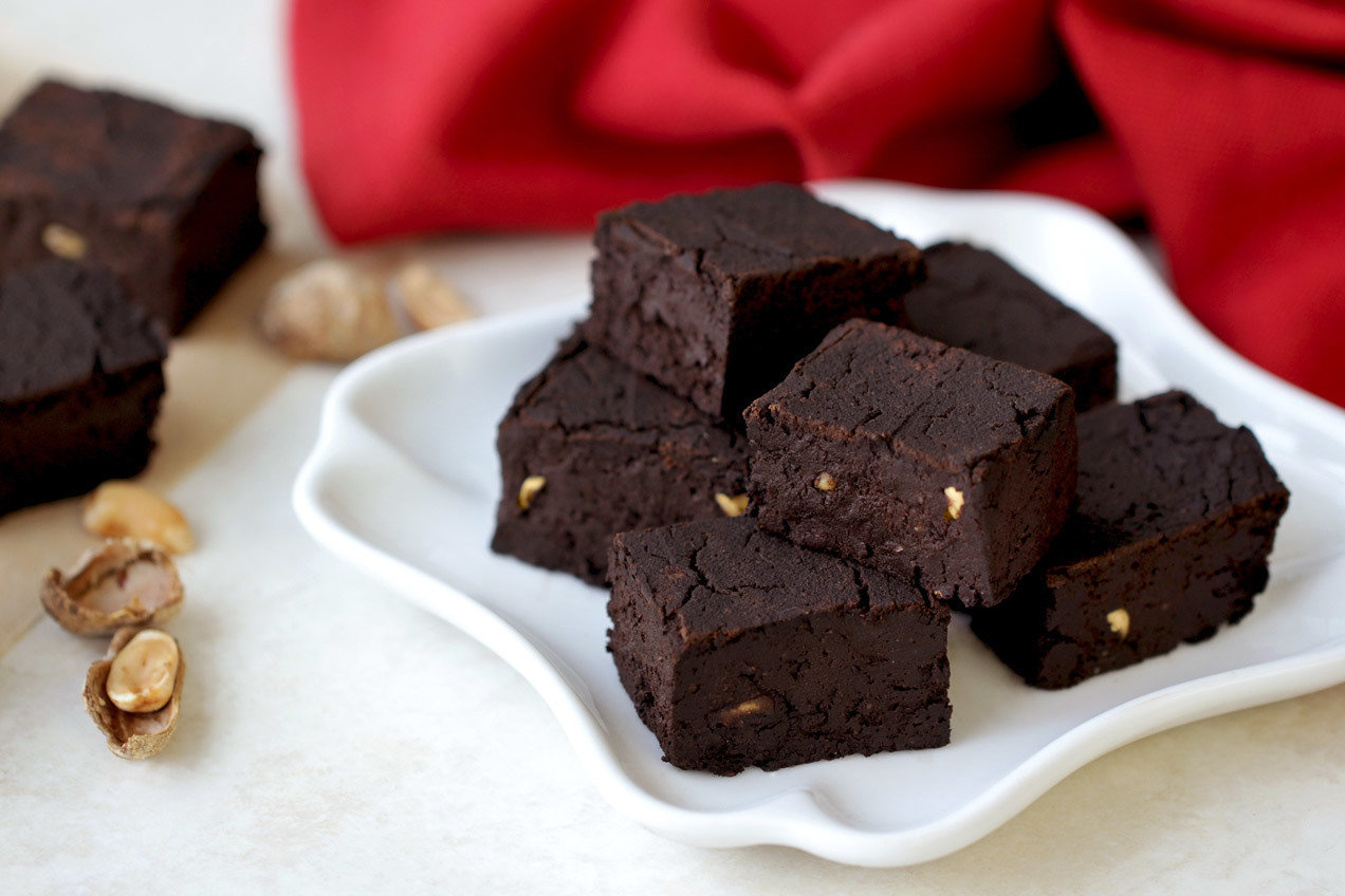 5-Ingredient PB Midnight Fudge Bites-image