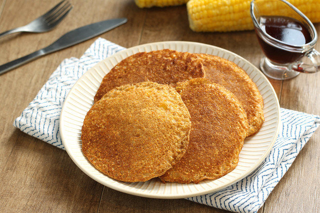 Hungry Girl's Healthy Cozy Cornbread Pancakes Recipe