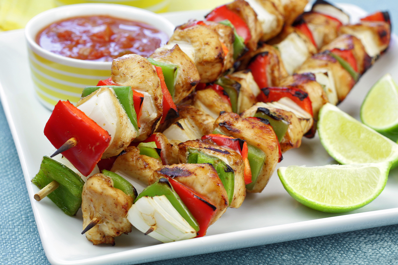 Chicken Fajita Kebabs | Hungry Girl