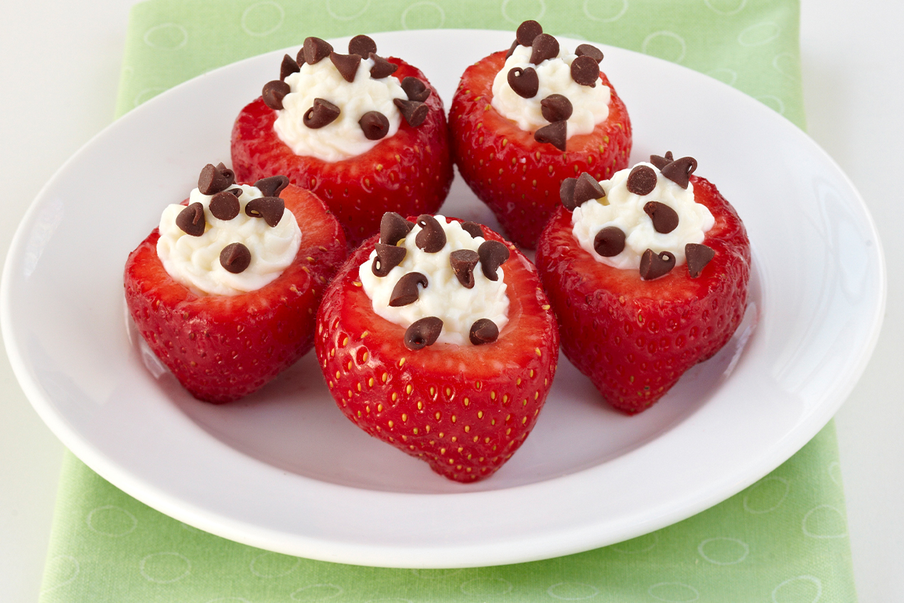 Chocolate-Chip-Stuffed Strawberries | Hungry Girl