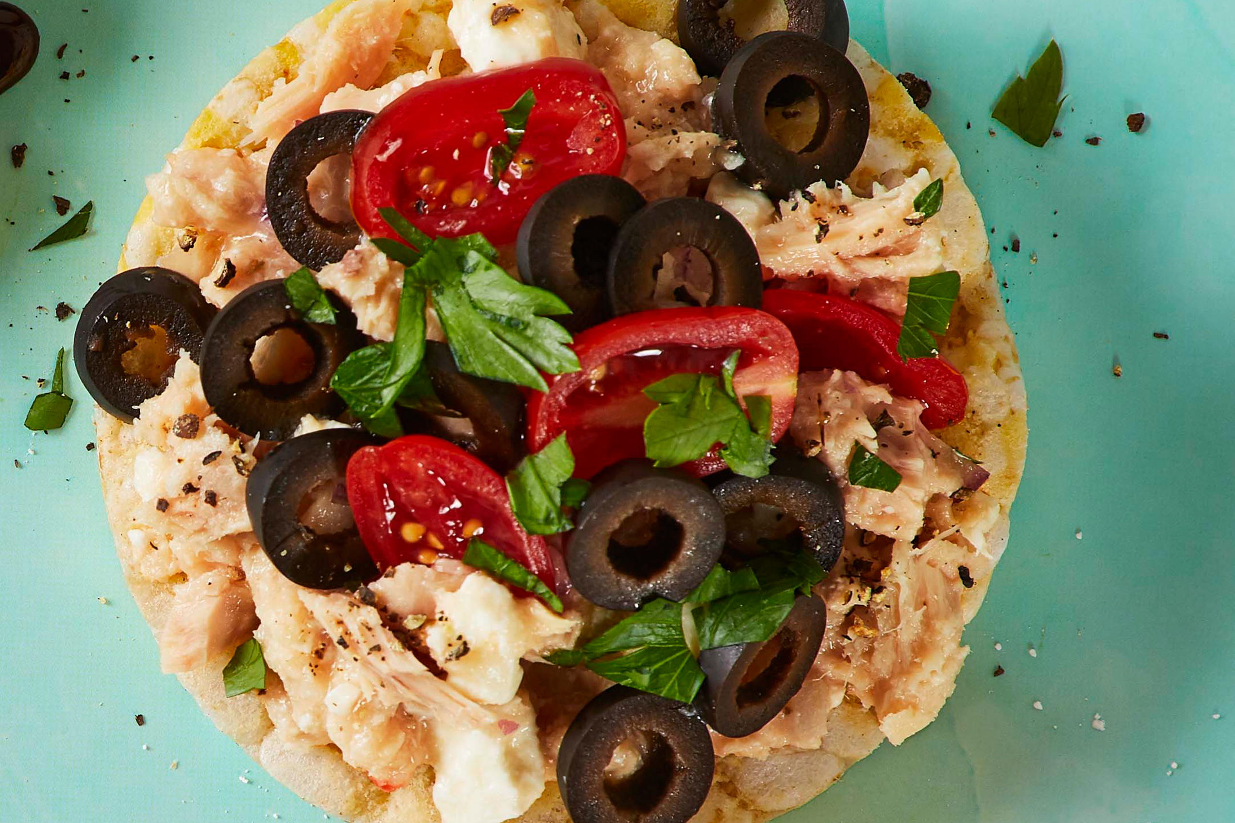 Mediterranean Tuna Snack | Hungry Girl