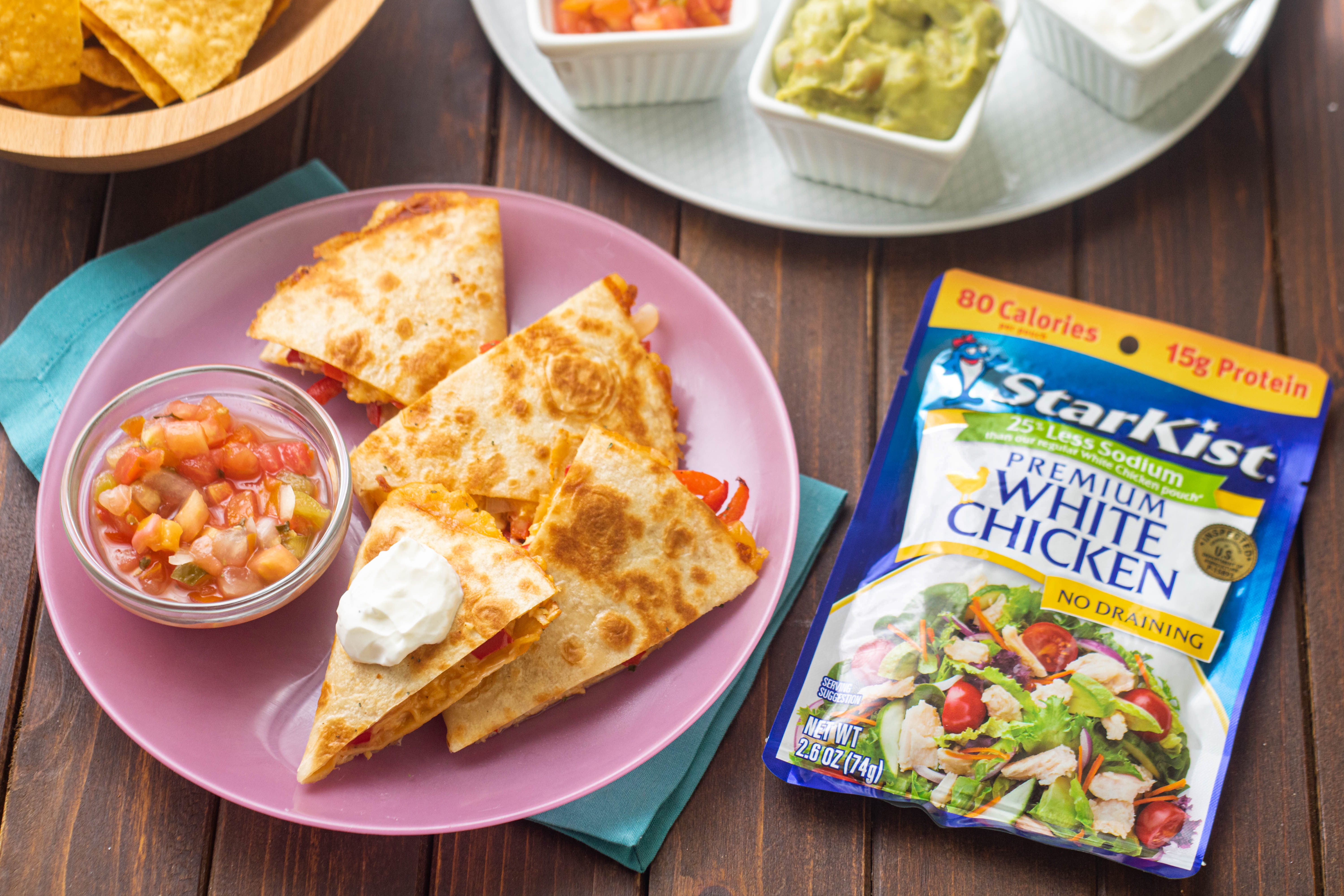 Chicken Fajita Quesadilla | Hungry Girl
