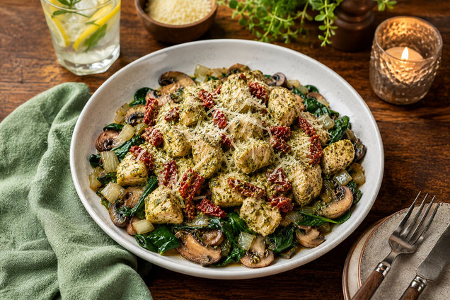 Hungry Girl Healthy Pesto Sun-Dried Tomato Chicken Skillet Recipe